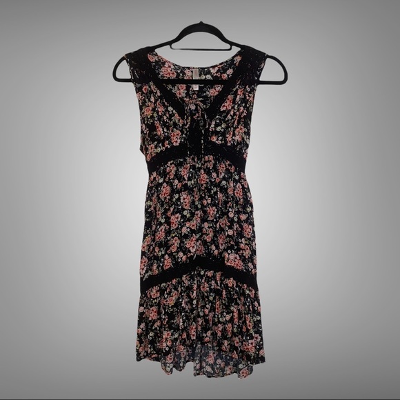 Xhilaration Dresses & Skirts - Xhilaration Dress